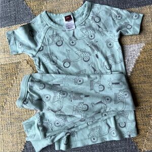 Tea Collection short pajama set with bicycle print size 7